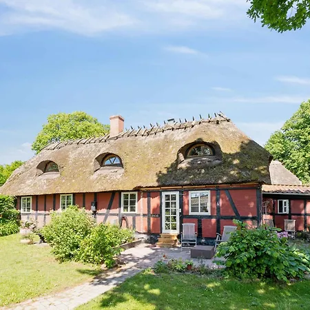 House In Historic Scenic Surroundings In Funen Millinge